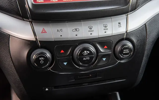 FIAT Freemont 2.0 Multijet 16V DPF Automatik Allrad Cross