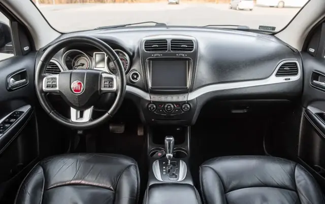 FIAT Freemont 2.0 Multijet 16V DPF Automatik Allrad Cross