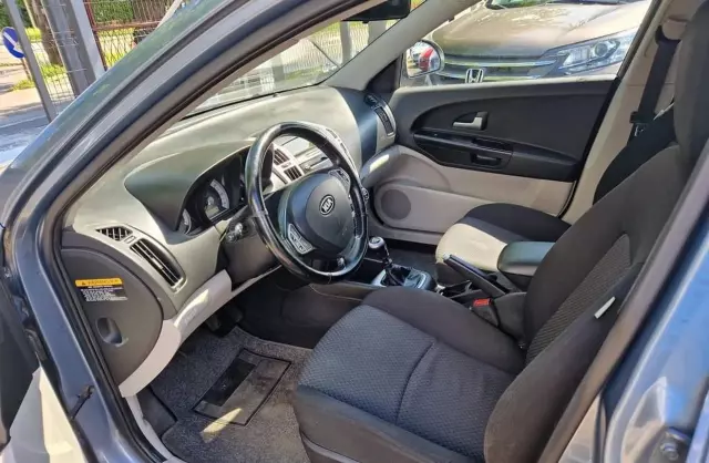 KIA Ceed 1.6 CVVT (122 KM)