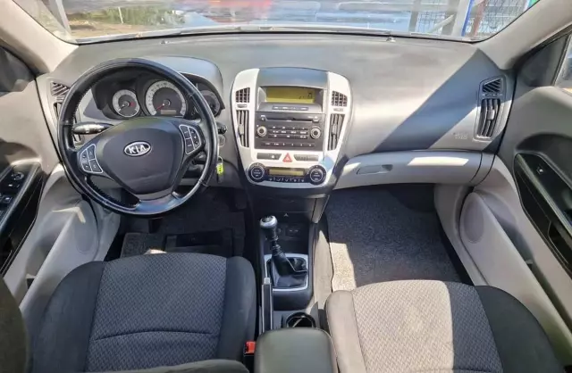 KIA Ceed 1.6 CVVT (122 KM)