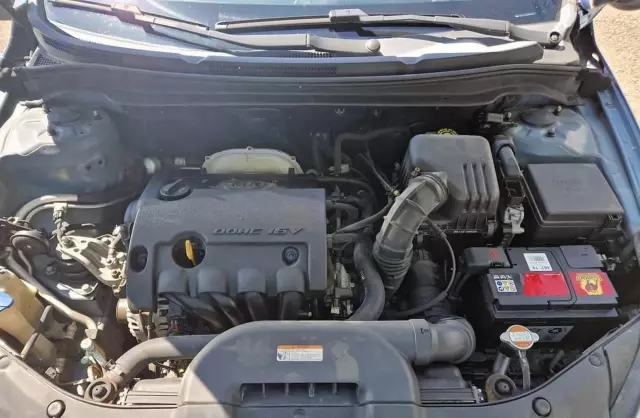 KIA Ceed 1.6 CVVT (122 KM)