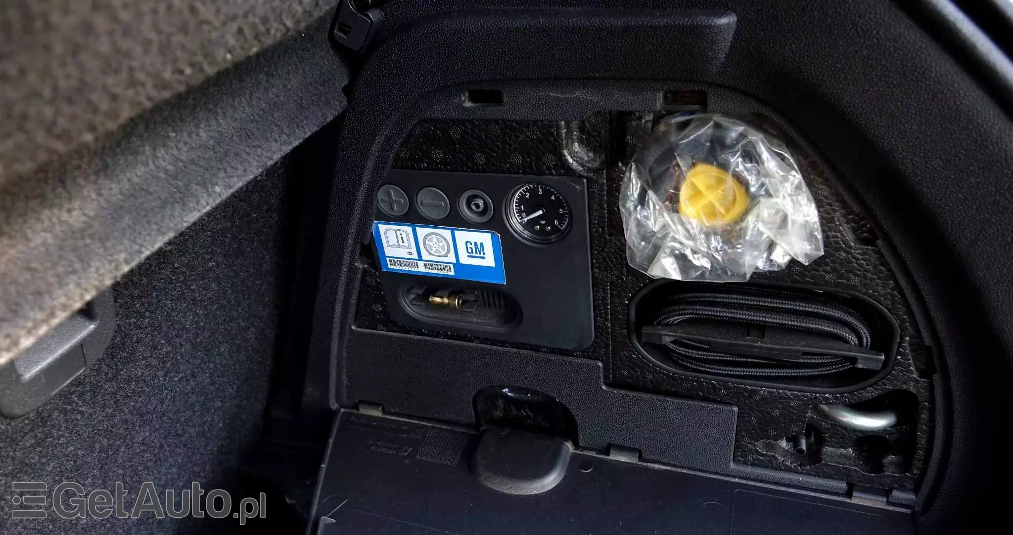 OPEL Corsa 1.2 16V Cosmo