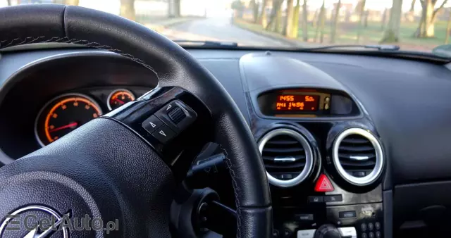 OPEL Corsa 1.2 16V Cosmo