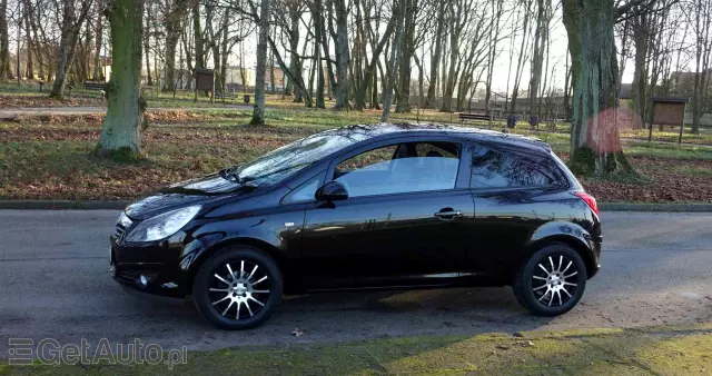 OPEL Corsa 1.2 16V Cosmo