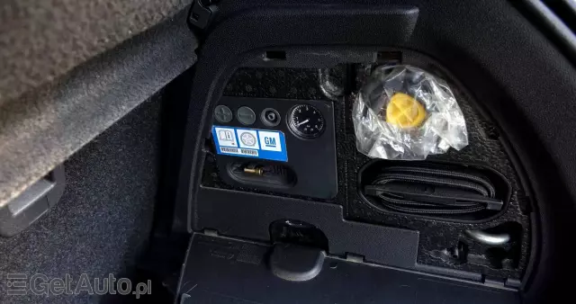 OPEL Corsa 1.2 16V Cosmo