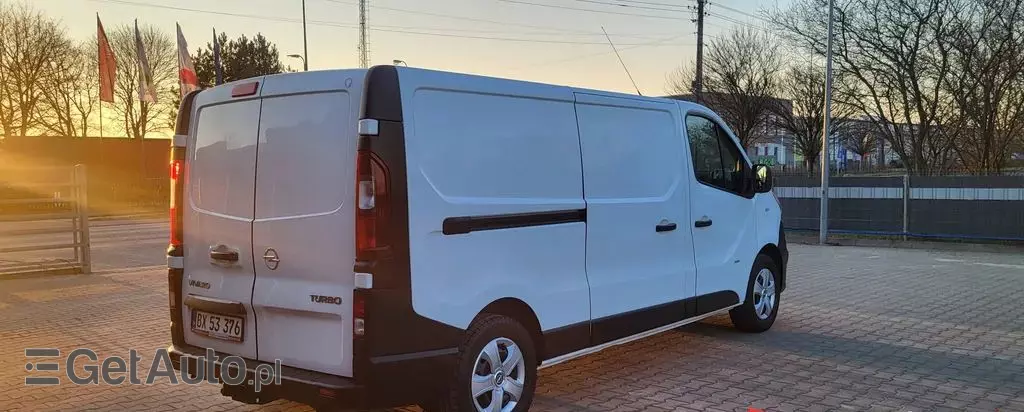 OPEL Vivaro 