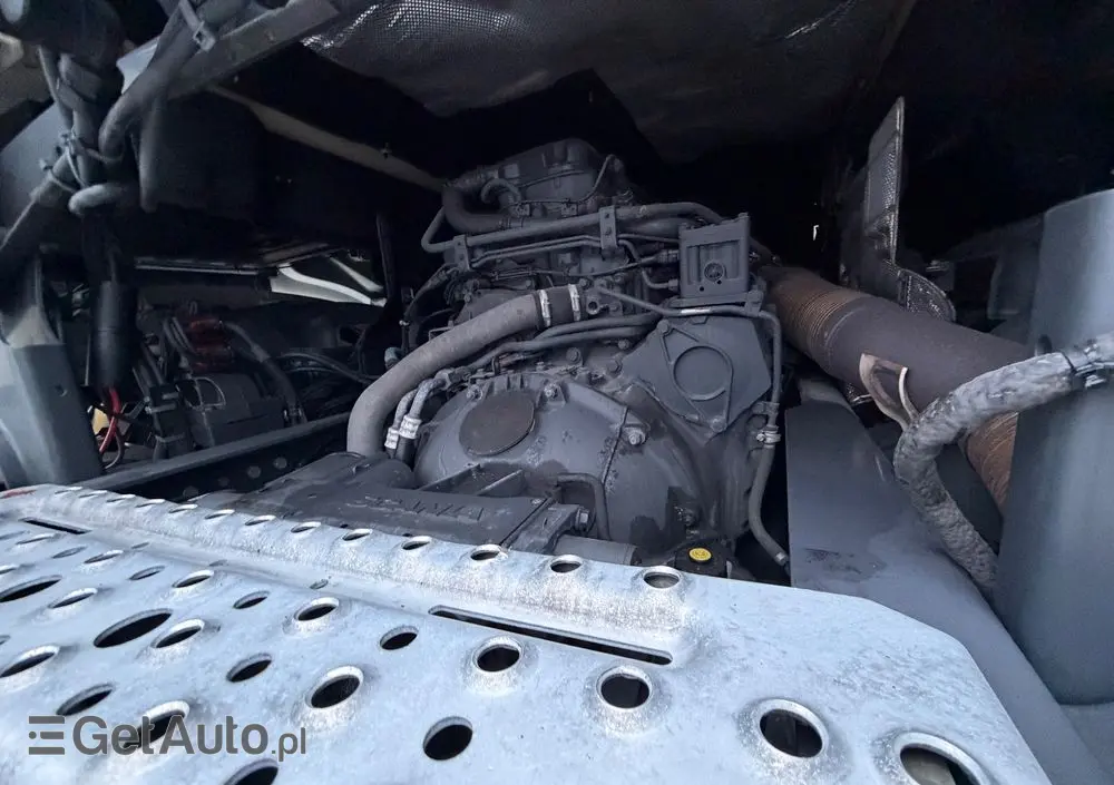 SCANIA S450 2020/21 ASO kontakt TV cała na poduszce z Niemiec 