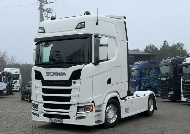 SCANIA S450 2020/21 ASO kontakt TV cała na poduszce z Niemiec 