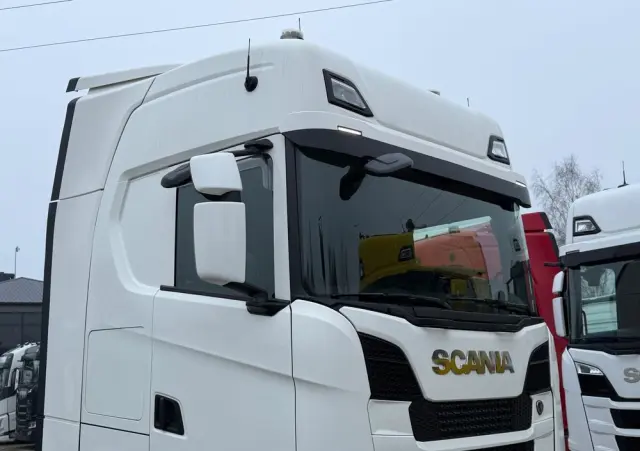 SCANIA S450 2020/21 ASO kontakt TV cała na poduszce z Niemiec 