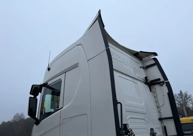 SCANIA S450 2020/21 ASO kontakt TV cała na poduszce z Niemiec 