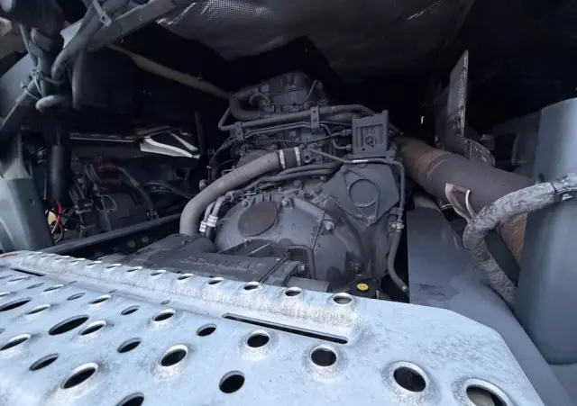 SCANIA S450 2020/21 ASO kontakt TV cała na poduszce z Niemiec 