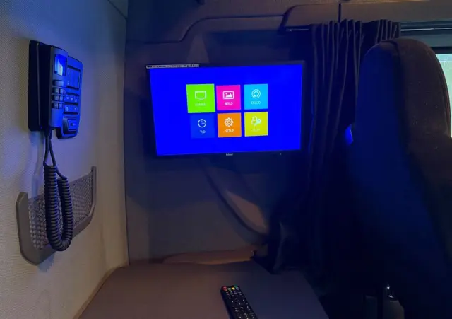 SCANIA S450 2020/21 ASO kontakt TV cała na poduszce z Niemiec 