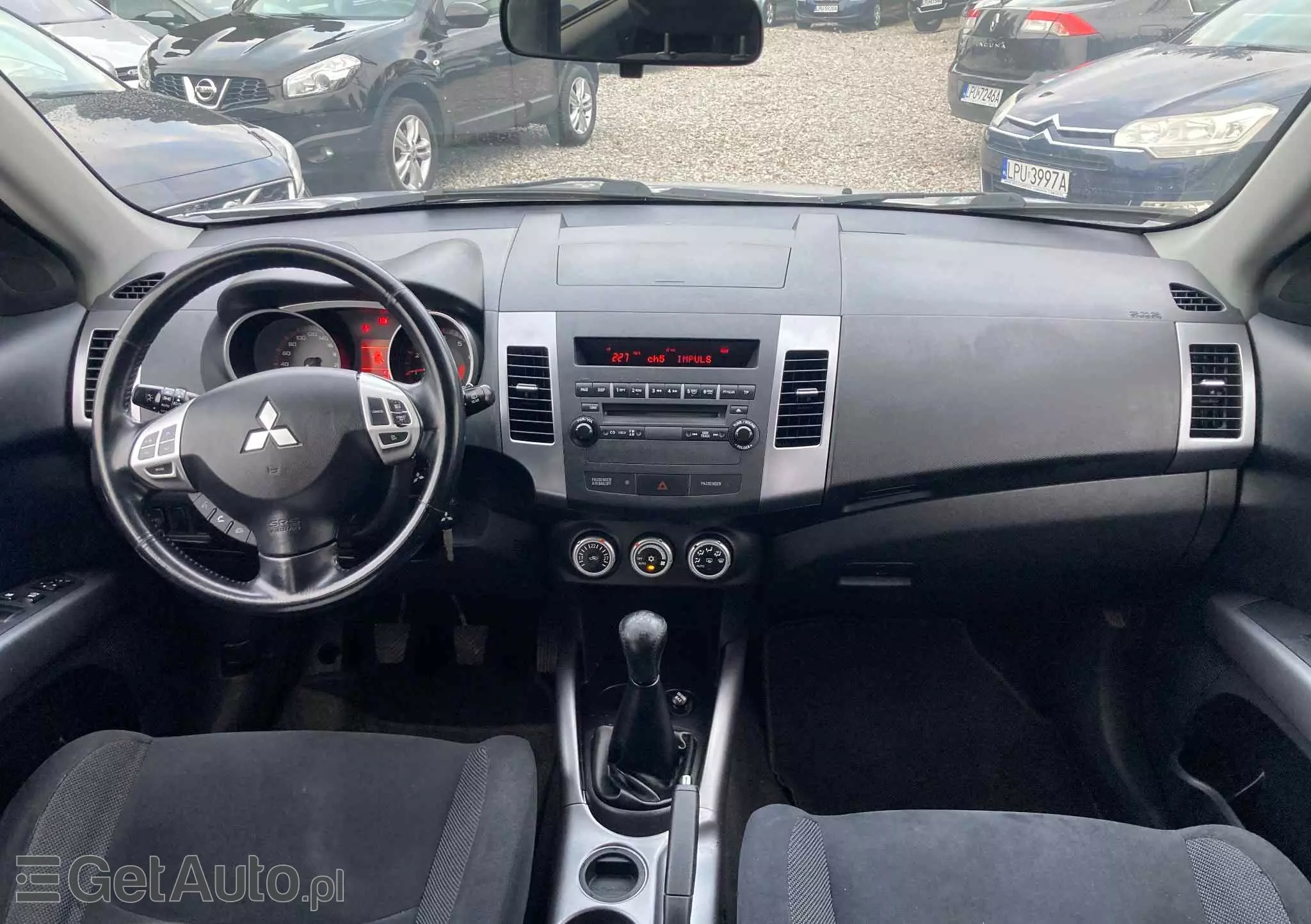 MITSUBISHI Outlander 2.4 Instyle