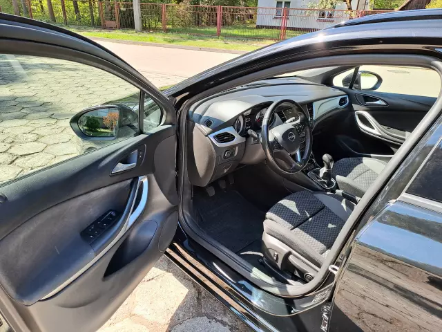 OPEL Astra GS Line S&S