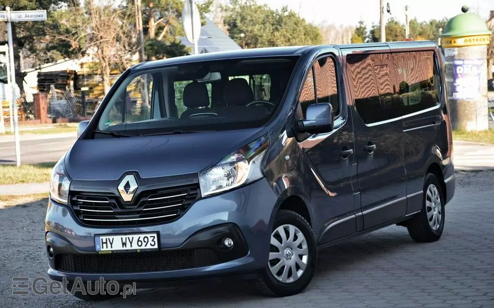 RENAULT Trafic 