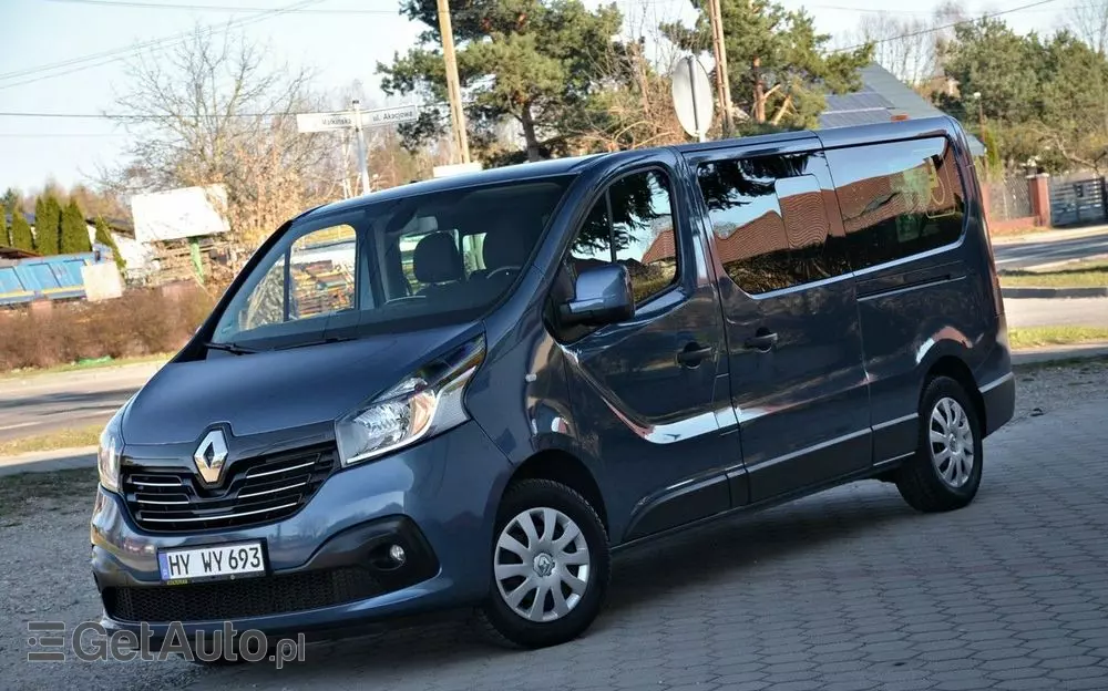 RENAULT Trafic 