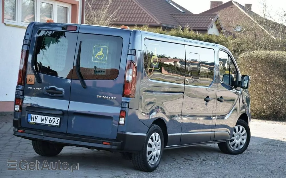 RENAULT Trafic 