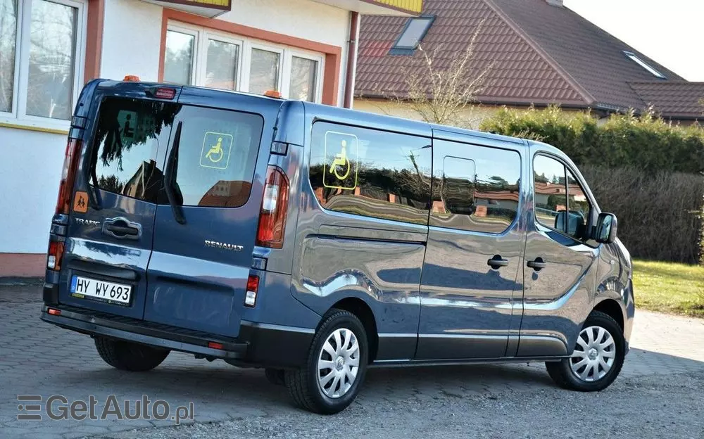 RENAULT Trafic 