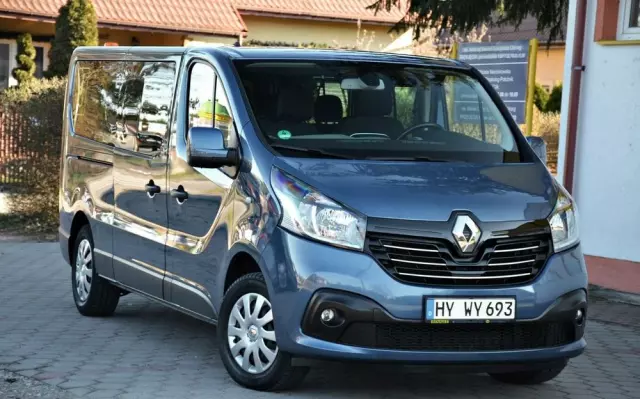 RENAULT Trafic 