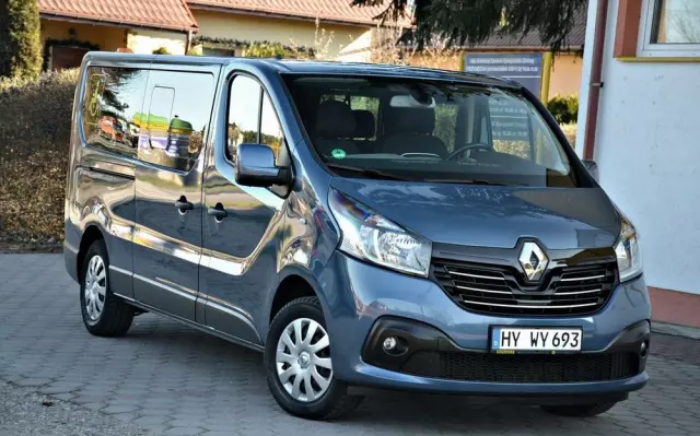 RENAULT Trafic 