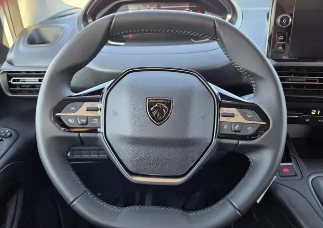 PEUGEOT Partner Brygadowy 