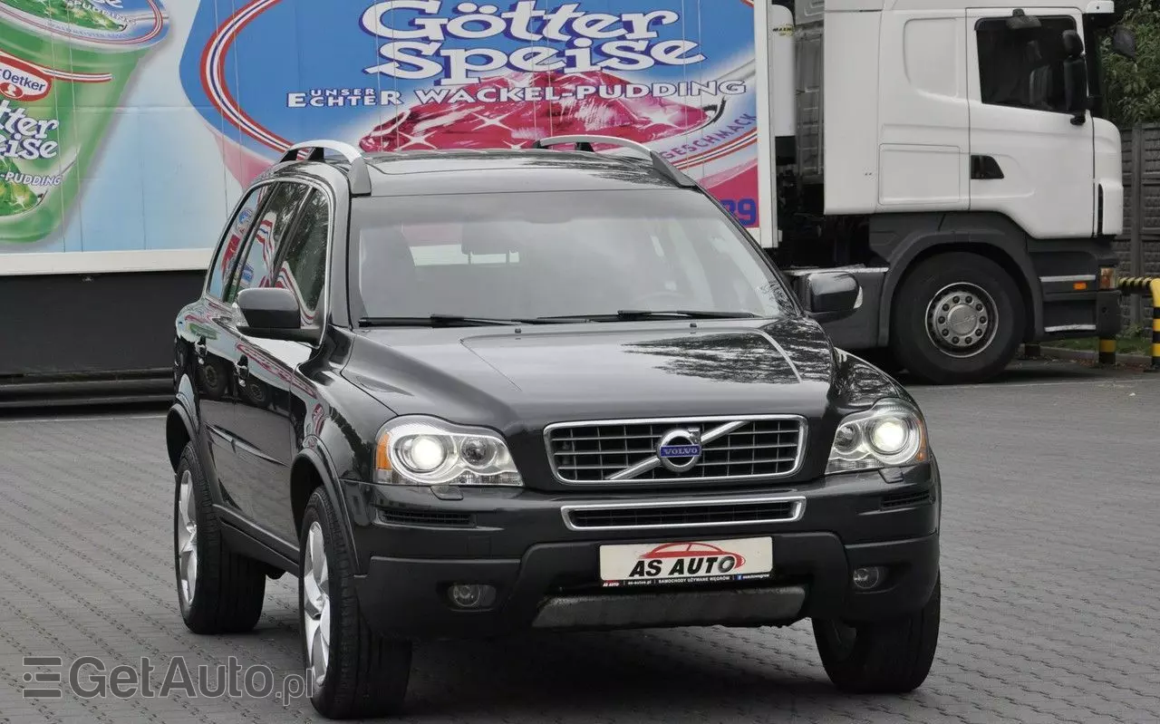 VOLVO XC 90 2.4D Momentum