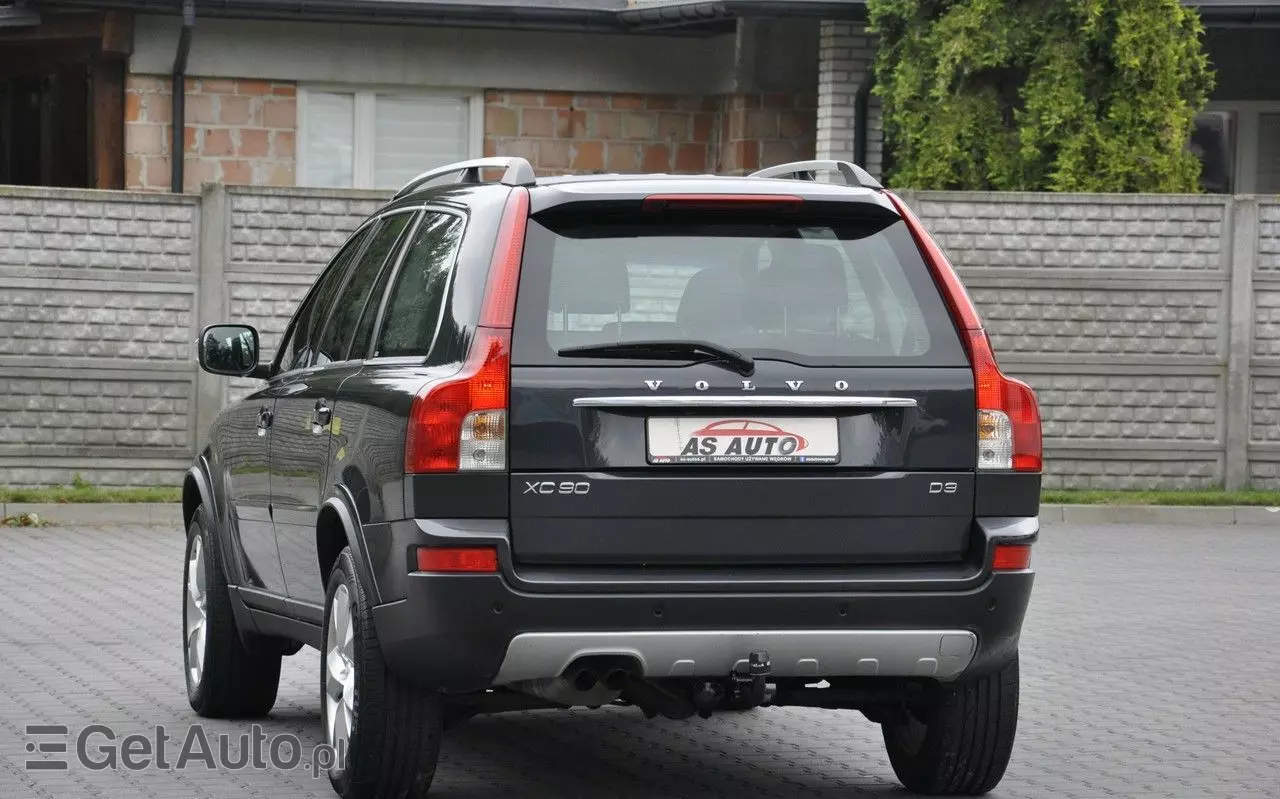 VOLVO XC 90 2.4D Momentum