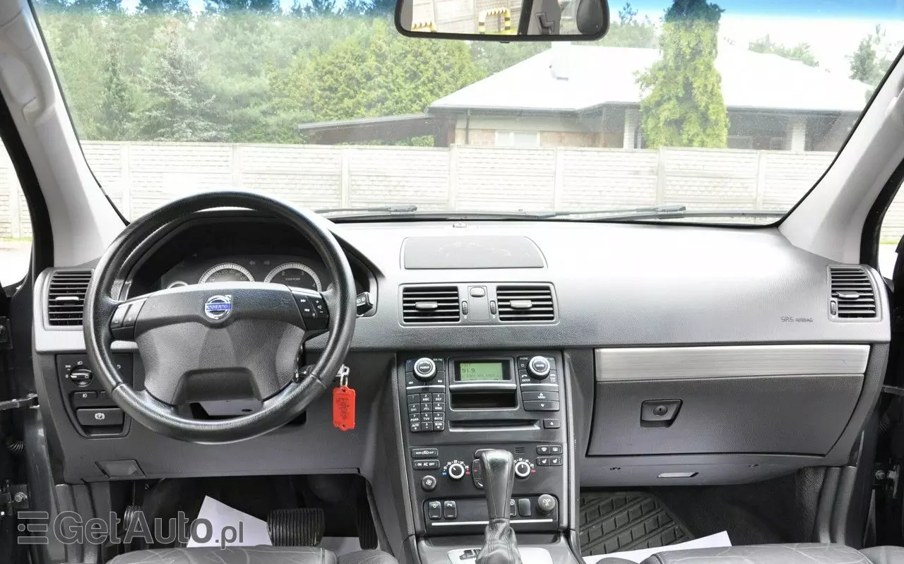 VOLVO XC 90 2.4D Momentum