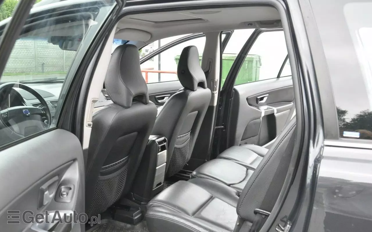 VOLVO XC 90 2.4D Momentum