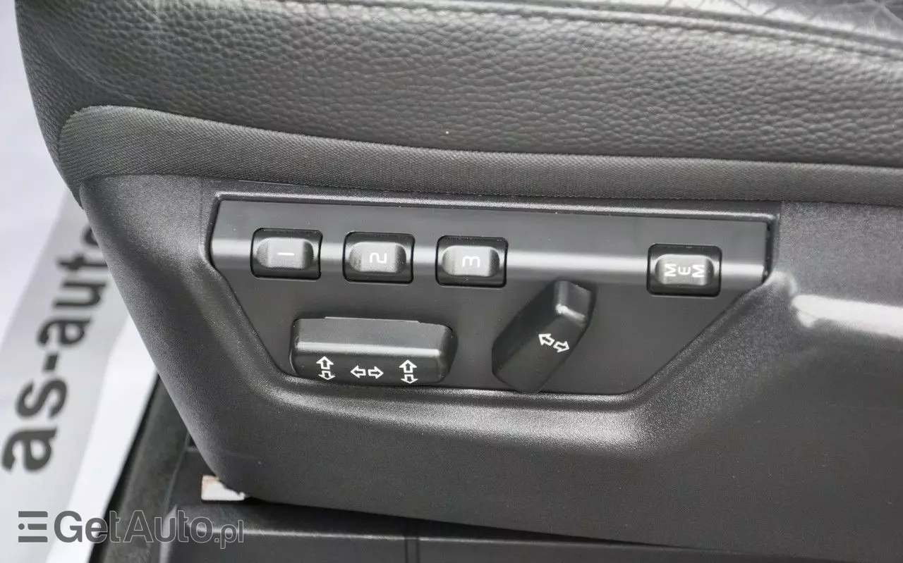 VOLVO XC 90 2.4D Momentum