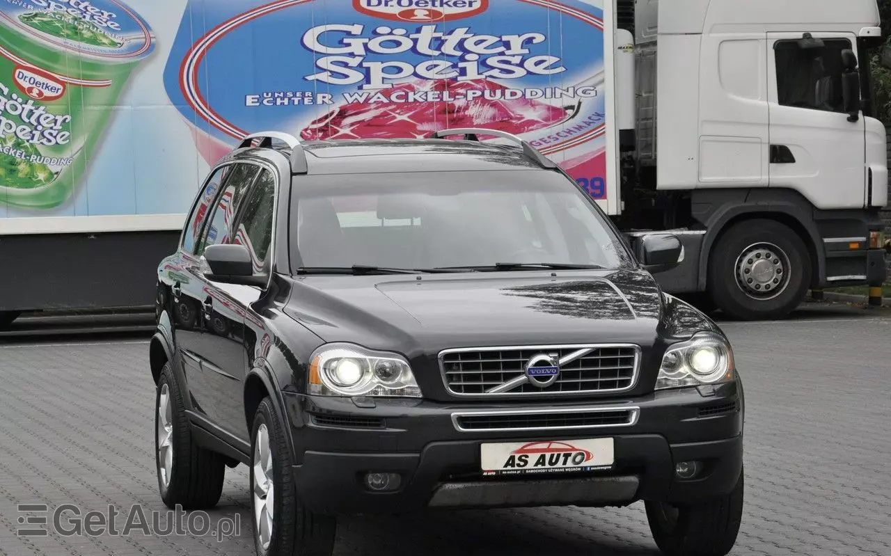 VOLVO XC 90 2.4D Momentum