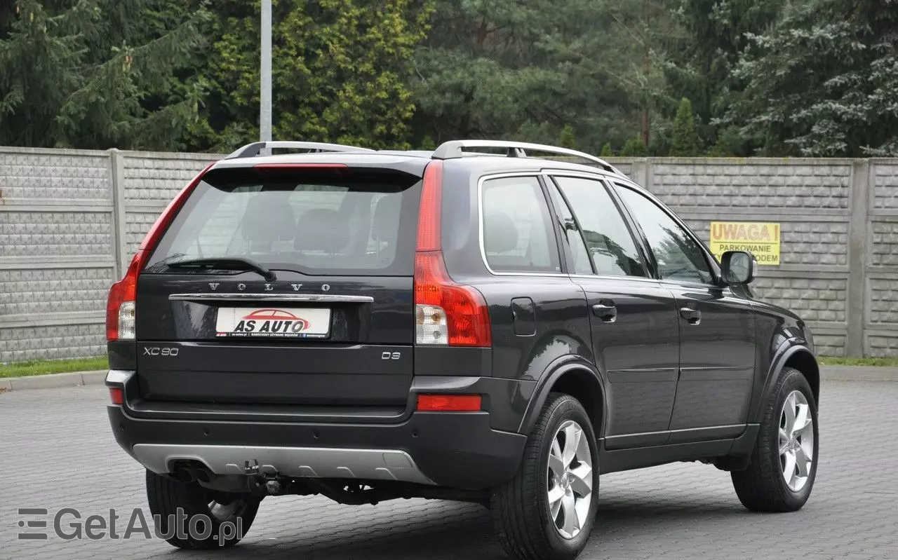 VOLVO XC 90 2.4D Momentum