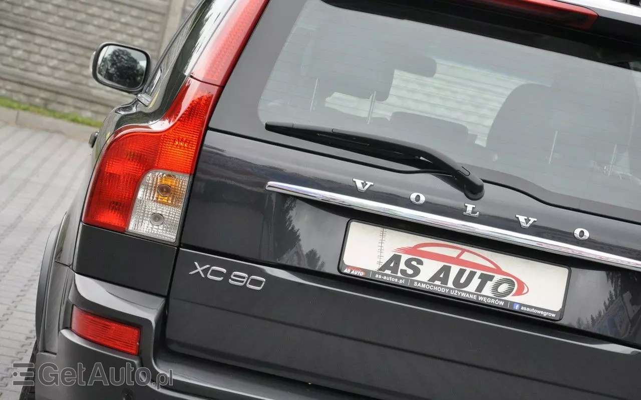 VOLVO XC 90 2.4D Momentum