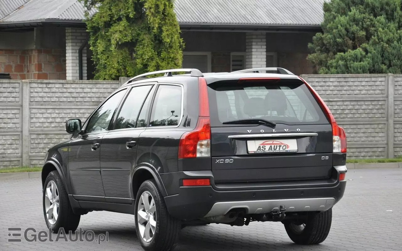 VOLVO XC 90 2.4D Momentum