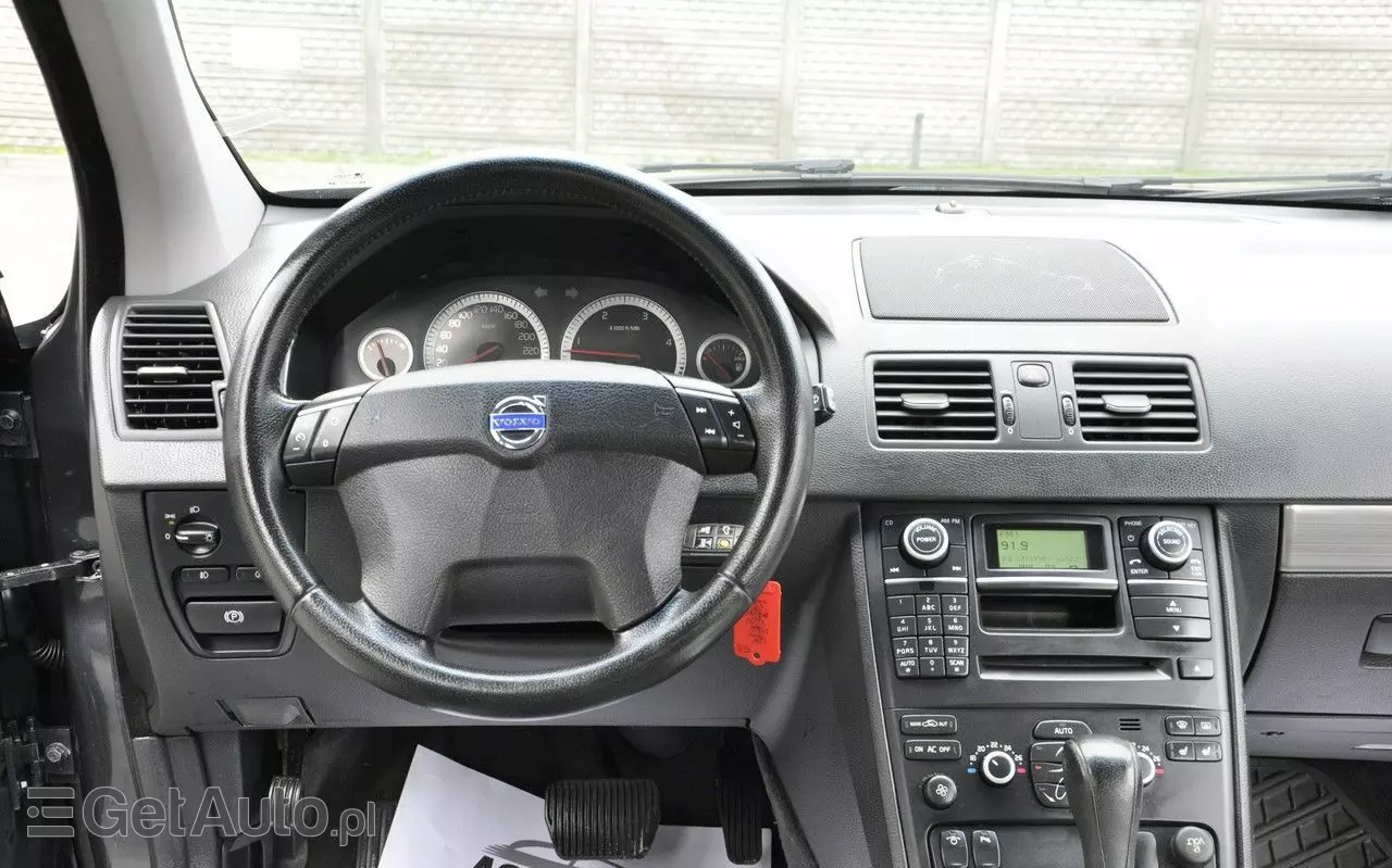 VOLVO XC 90 2.4D Momentum