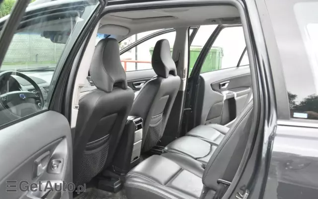 VOLVO XC 90 2.4D Momentum