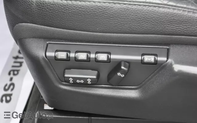 VOLVO XC 90 2.4D Momentum