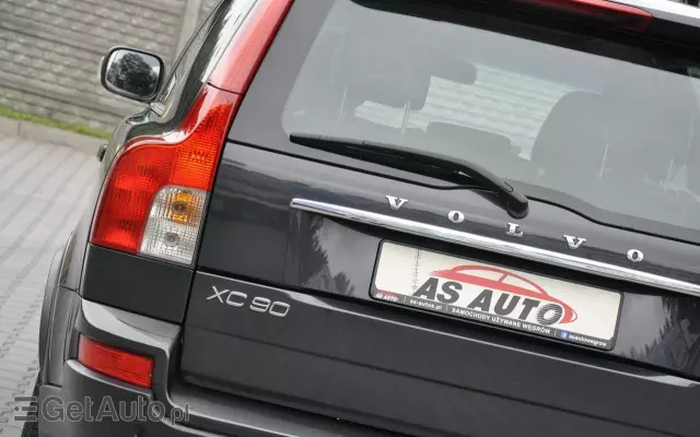 VOLVO XC 90 2.4D Momentum