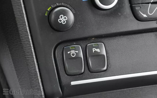 VOLVO XC 90 2.4D Momentum