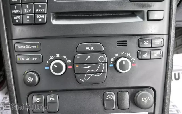 VOLVO XC 90 2.4D Momentum