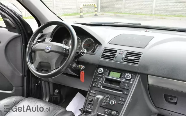 VOLVO XC 90 2.4D Momentum