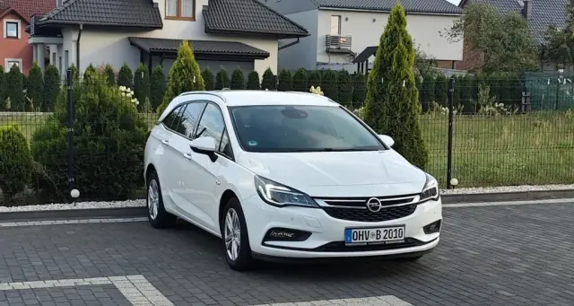 OPEL Astra 