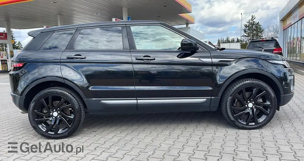 LAND ROVER Range Rover Evoque 2.0TD4 SE Dynamic