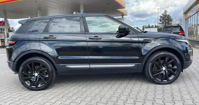 LAND ROVER Range Rover Evoque 2.0TD4 SE Dynamic