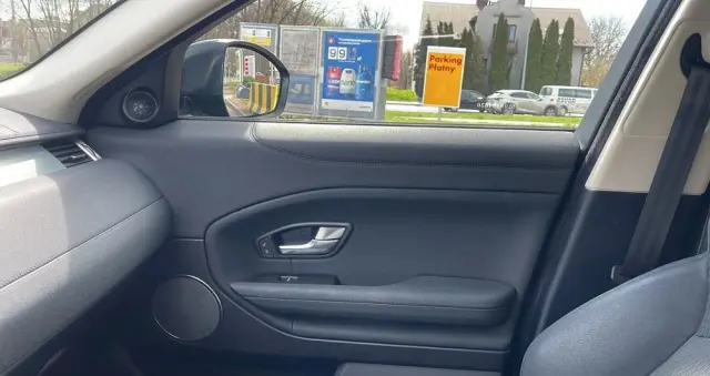 LAND ROVER Range Rover Evoque 2.0TD4 SE Dynamic