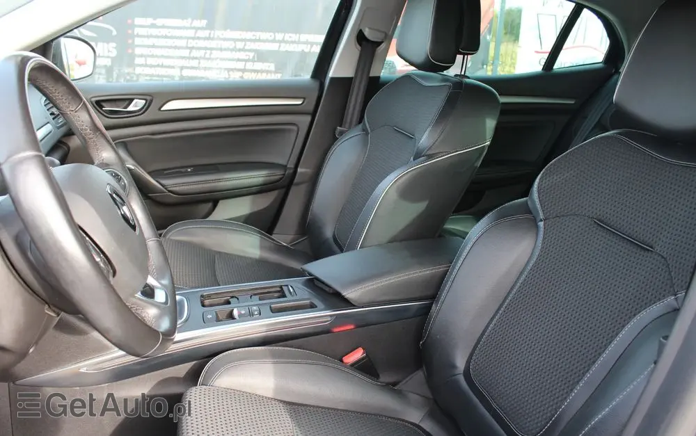 RENAULT Megane 1.2 16V TCe Bose EDC EU6