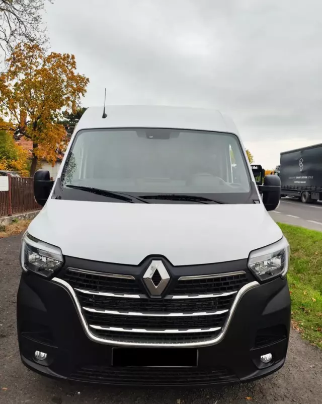 RENAULT Master 