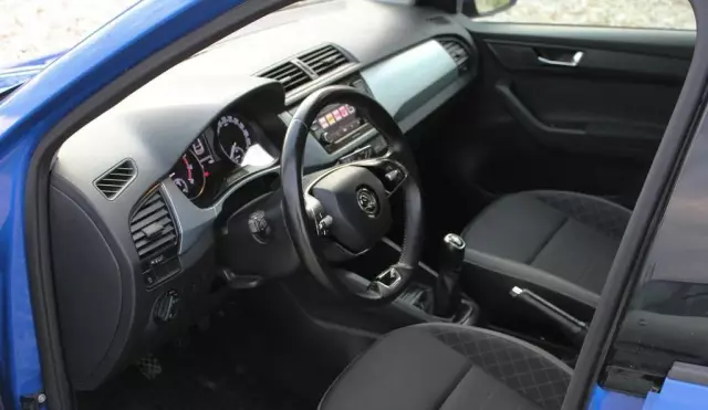 SKODA Fabia 