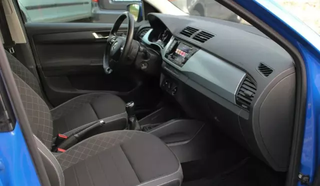 SKODA Fabia 