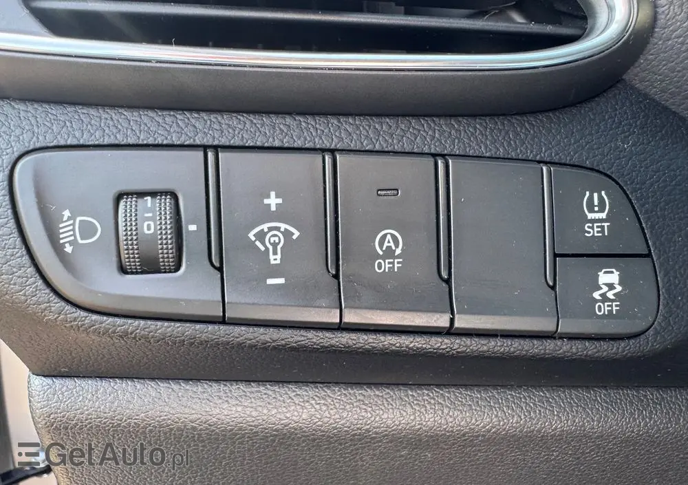 HYUNDAI I30 1.5 DPI Classic +